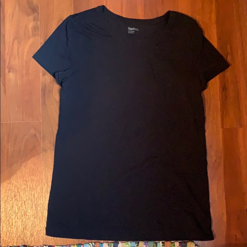 black tshirt
